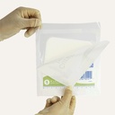 z-CuraFoam_Foam_Dressings_3012_CuraFoam_FoamDressing_OpeningPackage_Front_72dpi_bzatrr