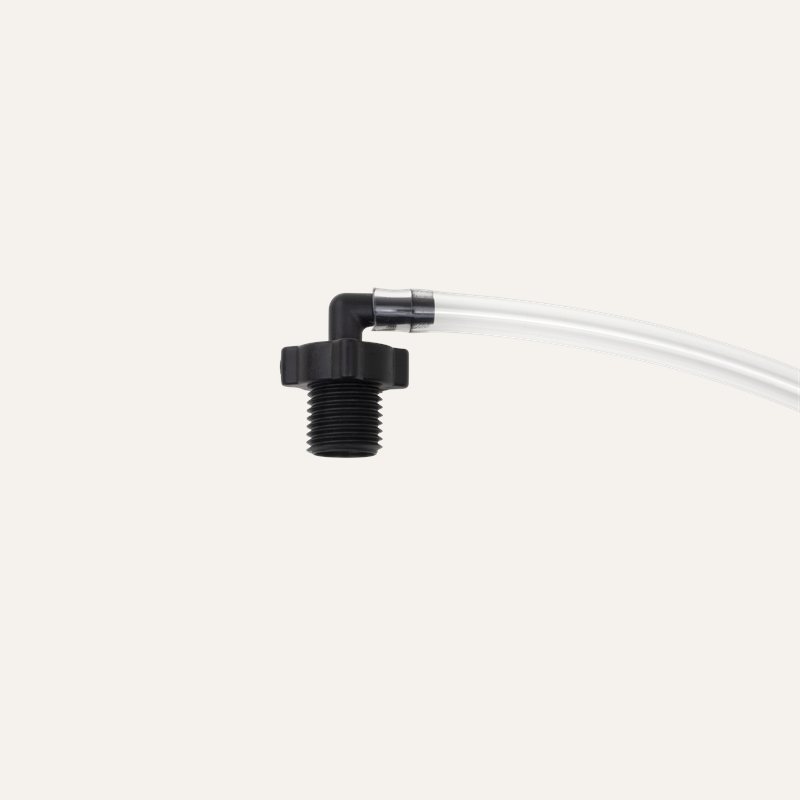 34505_34505_oxygen_humidifier_elbow_connector_and_tubing_close_up_kakdal