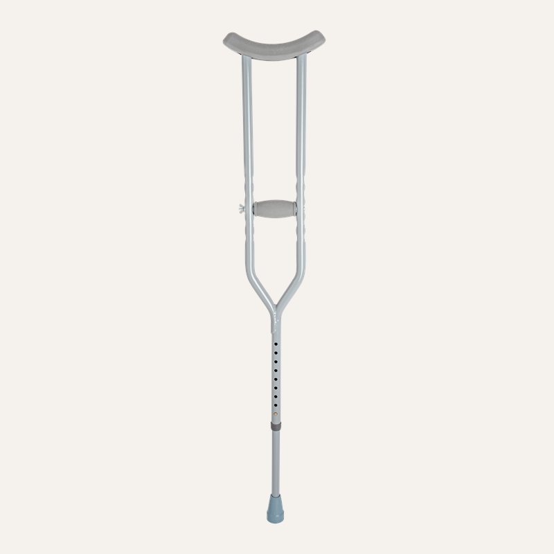 z-Bariatric_Steel_Crutches_10105-10106_brtrc-cructhes_tall_front_72dpi_ax9yrh