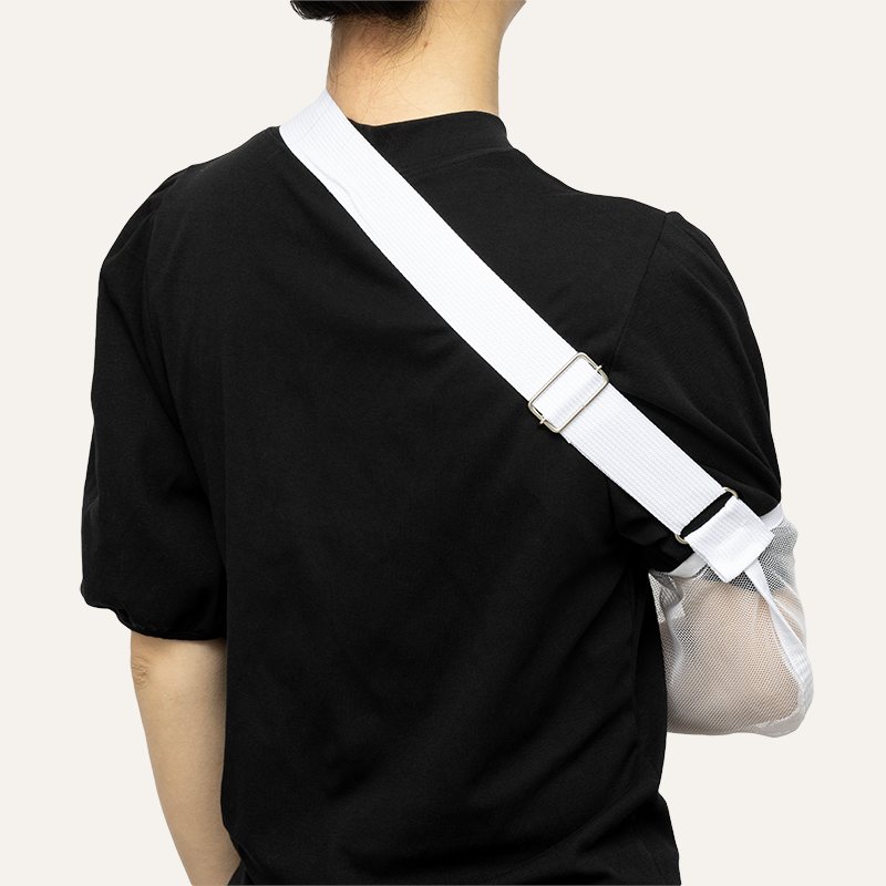 4347-BX_4348_mesh-sling_use_bck_72dpi_xtqpun