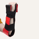 3533_3533_ActiSplint-with-SensiWrap_combo-pack_in-use_three-quarter_72dpi_ilvohx