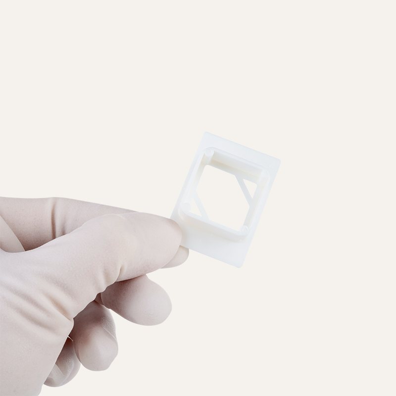 42500_42500-embed-ring_held_72dpi_rxtmhq